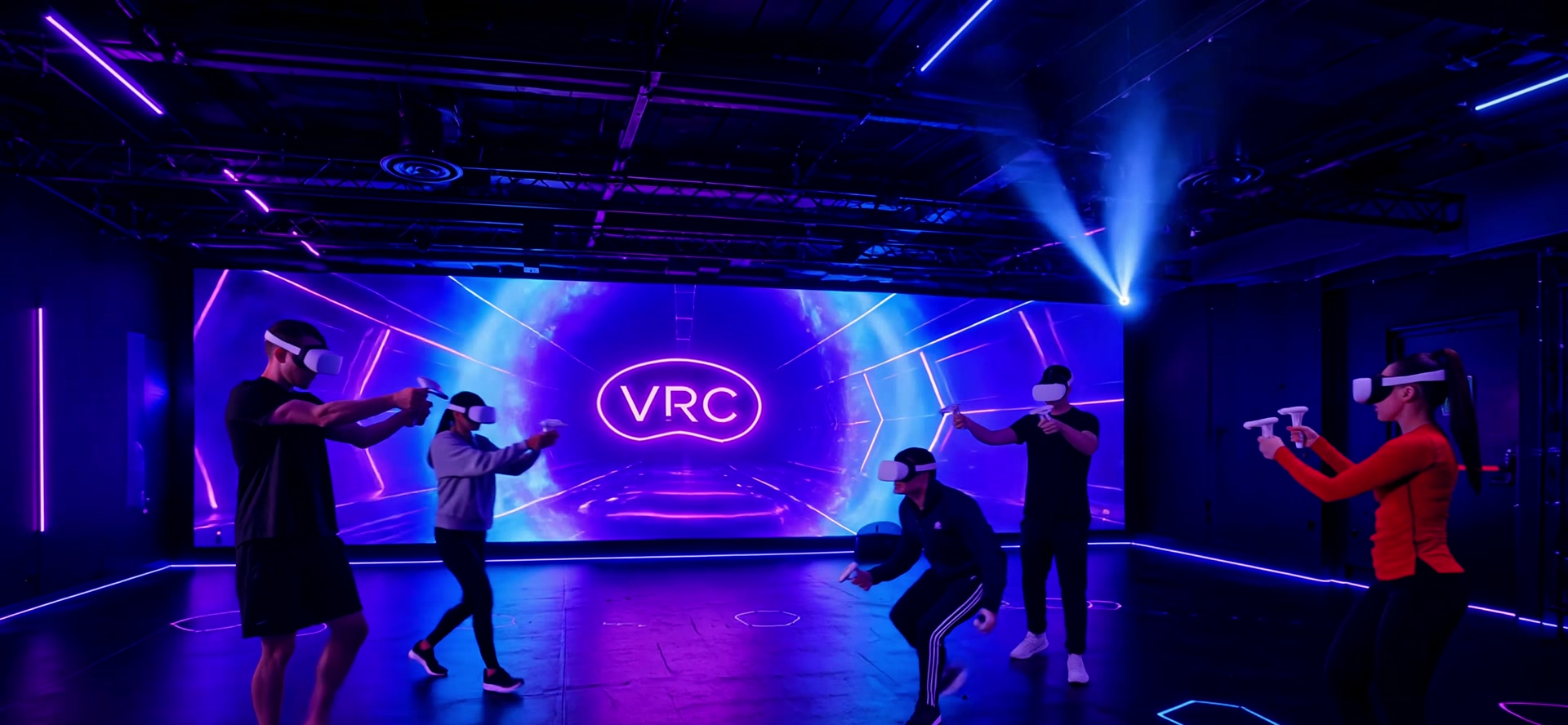 Interno di una VRC Multiverse Room con illuminazione e scenografie immersive.